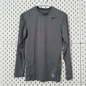 Nike Men's Gray Long Sleeve Performance Shirt